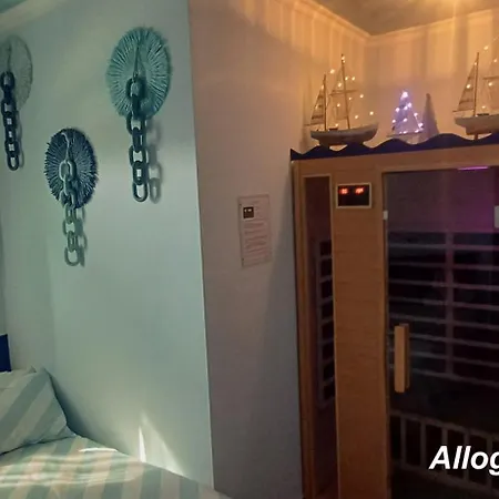 Alloggi Turistici Con Piscina Palestra Jacuzzi Sauna Apartment Anzio