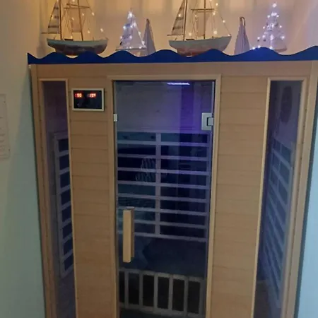 Alloggi Turistici Con Piscina Palestra Jacuzzi Sauna Apartment *