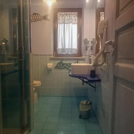 Alloggi Turistici Con Piscina Palestra Jacuzzi Sauna Anzio