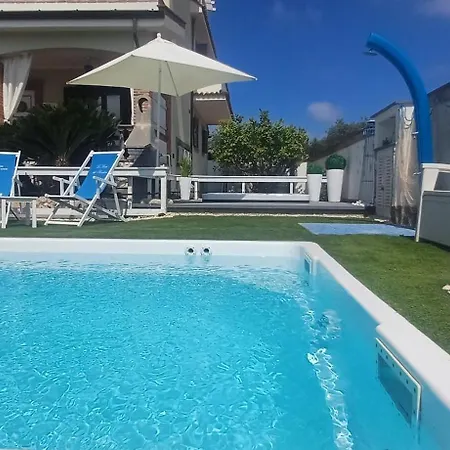 Alloggi Turistici Con Piscina Palestra Jacuzzi Sauna Apartment