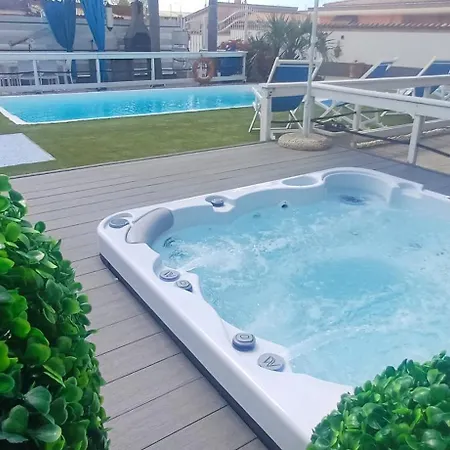 Alloggi Turistici Con Piscina Palestra Jacuzzi Sauna Apartment